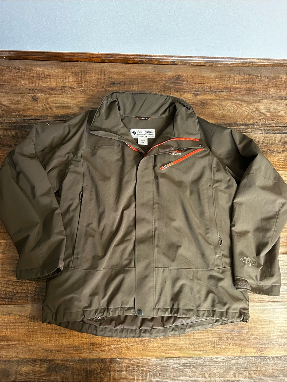 Columbia Titanium Men’s XL Bown Omni-Tech Waterproof Breathable Jacket